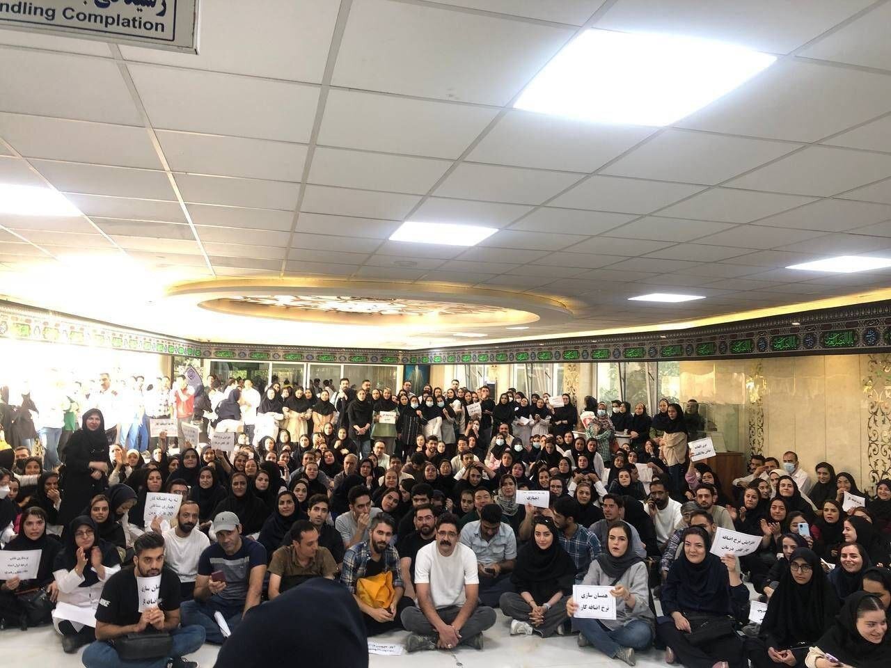 پرونده مطالبات پرستاران مشهدی روی میز قوه قضائیه قرار گرفت