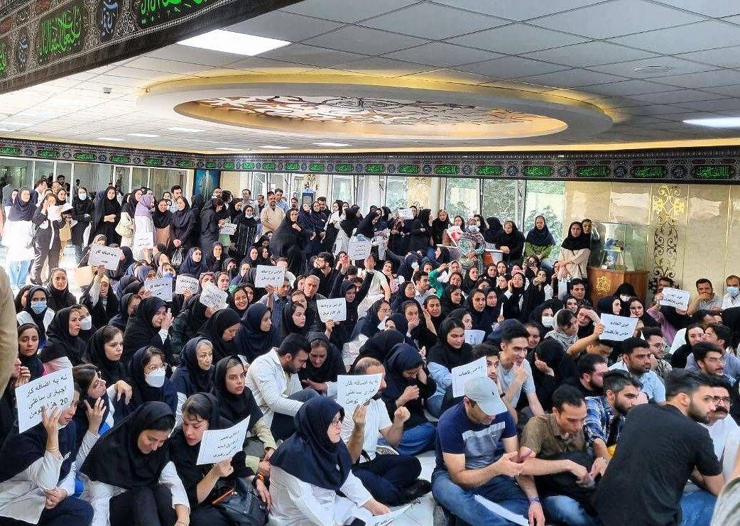 پرونده مطالبات پرستاران مشهدی روی میز قوه قضائیه قرار گرفت