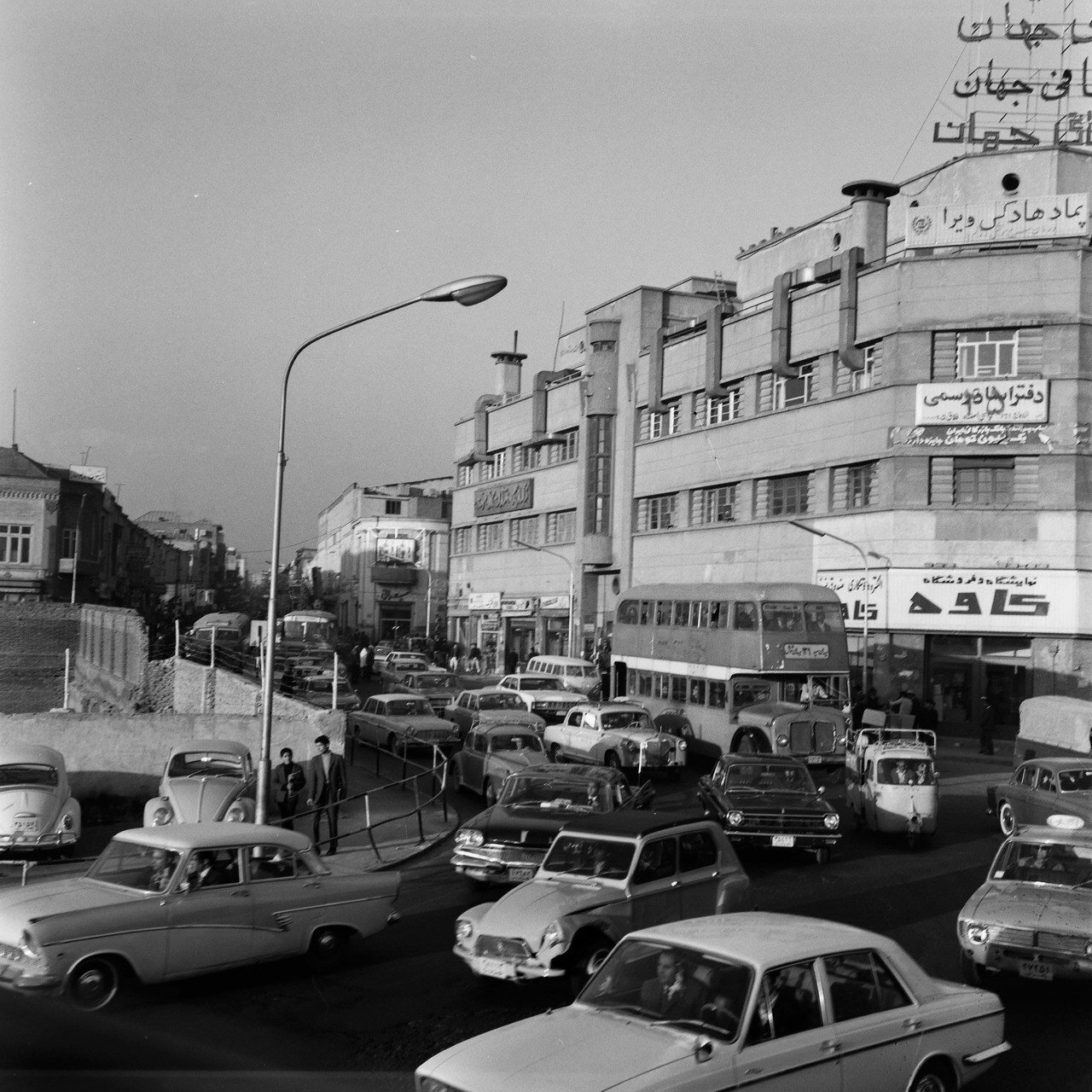 کلاف ترافیک تهران را چه کسی باز می کند؟