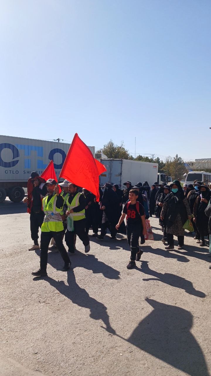 بیش از ۶۲ هزار زائر پیاده وارد مشهد شدند