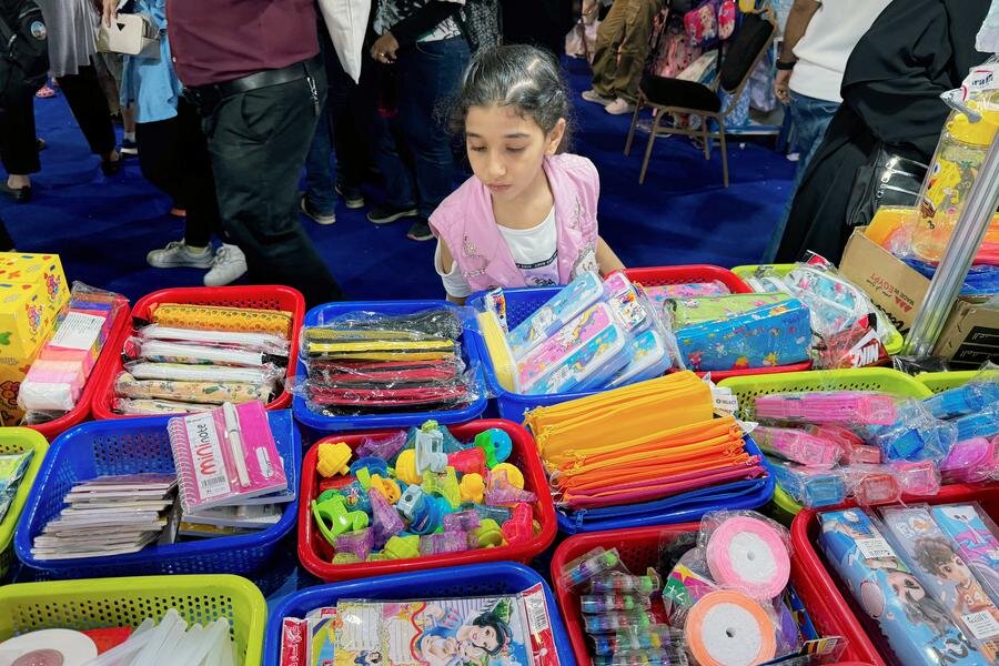 نمایشگاه لوازم التحریر ۳۰ درصد ارزانتر از مغازه +عکس