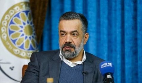 انتقاد شدید از مداحان: خودخواهی و الگوسازی خطرناک نکنید!