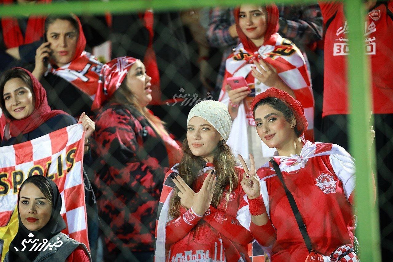 زنان هوادار پرسپولیس