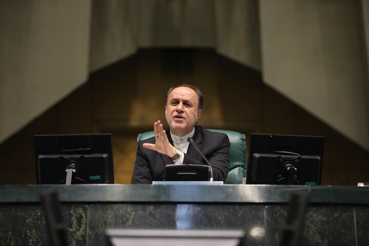 افزایش ۵۰ درصدی حقوق‌ها در سال آینده قطعی شد؟