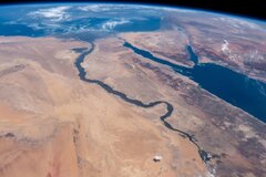 آیا روزی خواهد رسید که زمین غیرقابل سکونت می‌شود؟