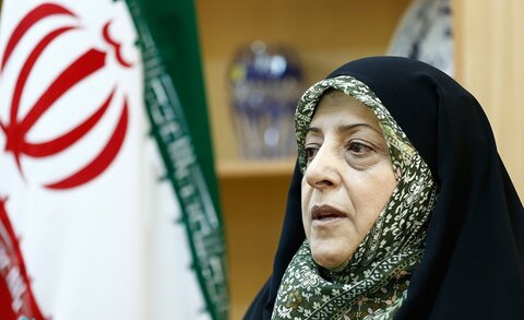 انتقاد معصومه ابتکار از احمدی‌نژاد: کاش رئیس‌جمهور نشده بود