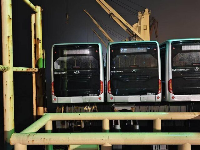 اولین تصاویر از اتوبوسهای چینی ویژه تهران را ببینید