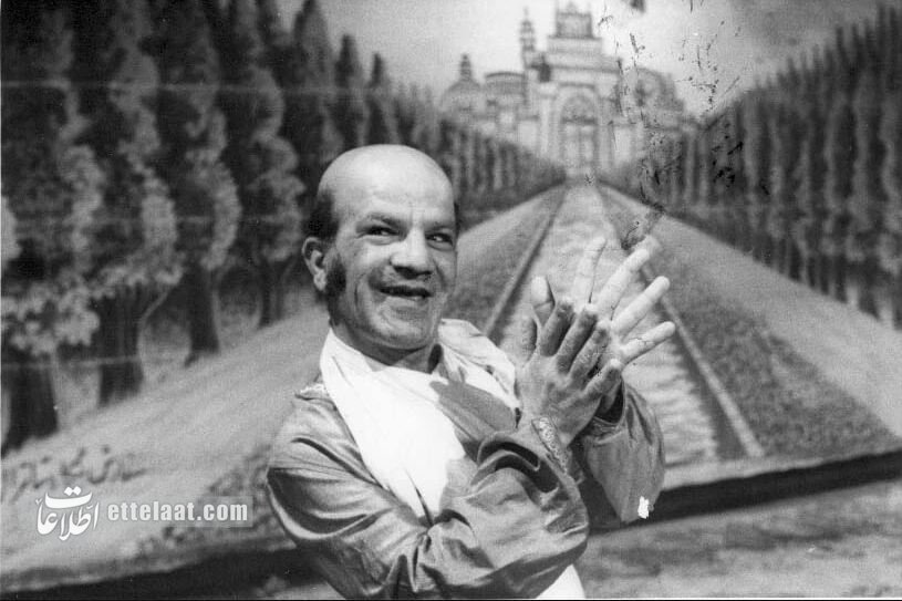 عکسهای تاریخی از علی نصیریان و عزتالله انتظامی در تئاتر تهران ۱۳۵۳