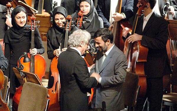 کنسرتهای محبوب سیاستمداران ایرانی؛ رؤسای جمهوری که نتهای موسیقی را جدی گرفتند +تصاویر