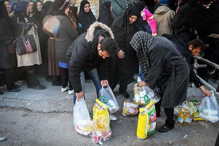 مردم صبور باشند! دولت برای گره‌گشایی اقتصادی تلاش می‌کند