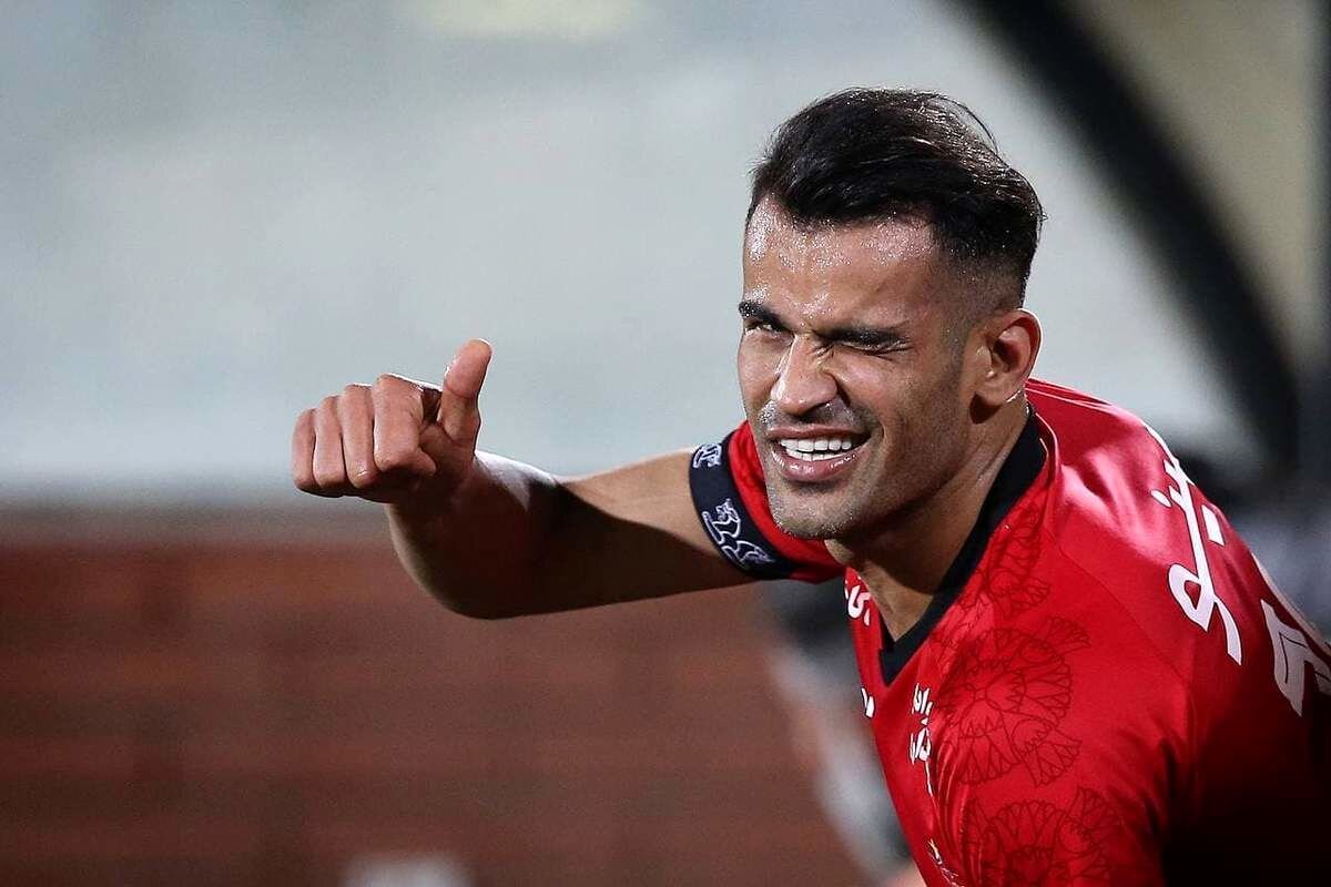 مهاجم جنجالی استقلال ماندنی شد مهاجم جنجالی استقلال ماندنی شد