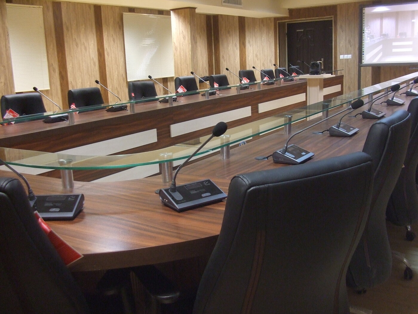 سیستمهای کنفرانس، میکروفونهای کنفرانس