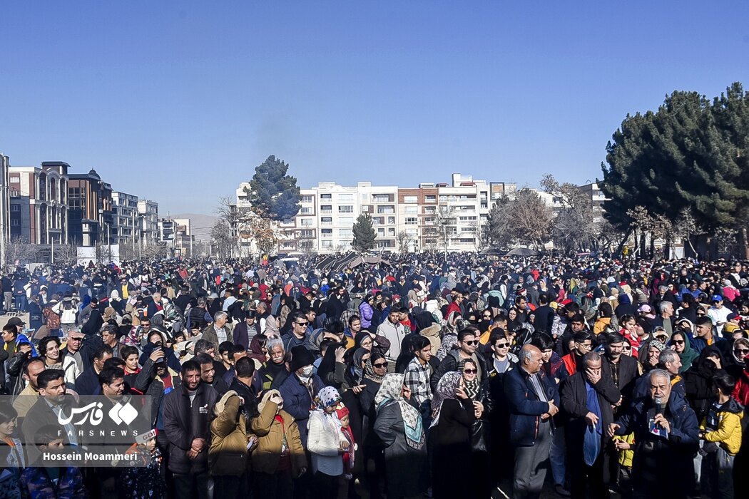 با این تصاویر به جشنواره آش رشته در بجنورد سری بزنید