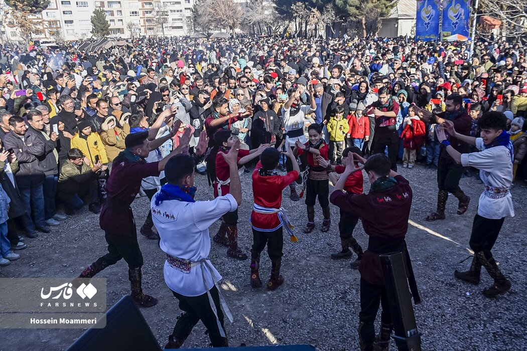 با این تصاویر به جشنواره آش رشته در بجنورد سری بزنید