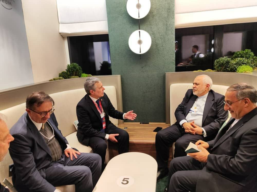 ظریف در دومین روز سفر خود به داووس با کدام قدرتها دیدار کرد؟ +تصاویر