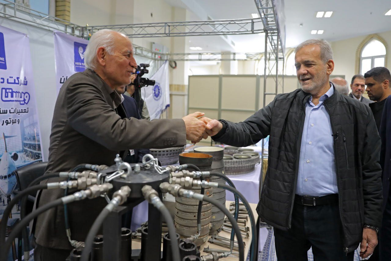 حضور رئیس جمهور در حسینیه امام خمینی