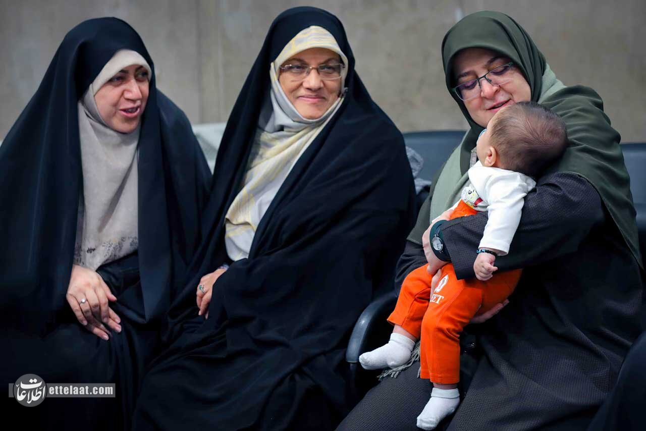 فاطمه مهاجرانی در بیت رهبری