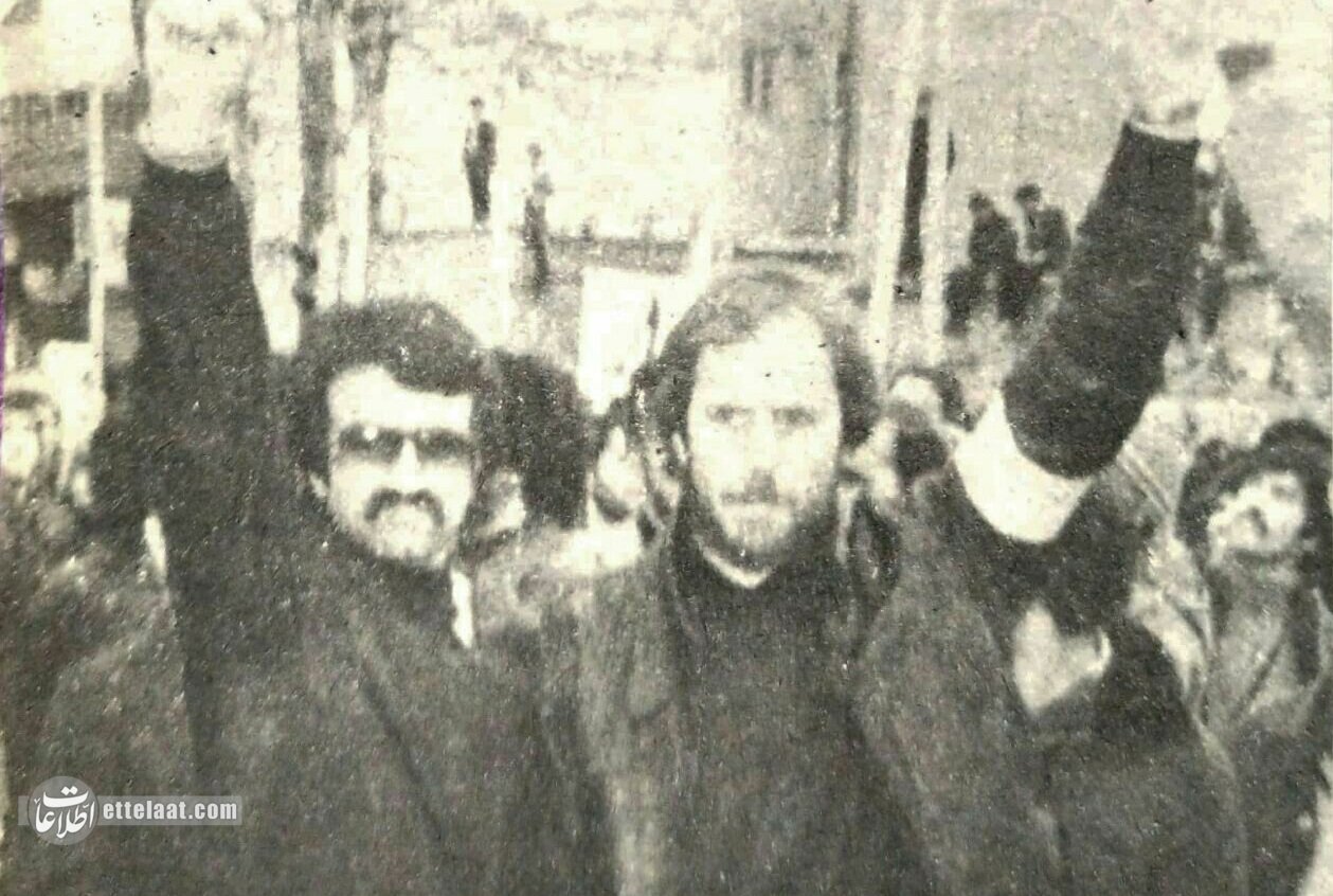 عکس علی پروین و محمد مایلیکهن در راهپیمایی +داستان فوتبالیستهای انقلابی