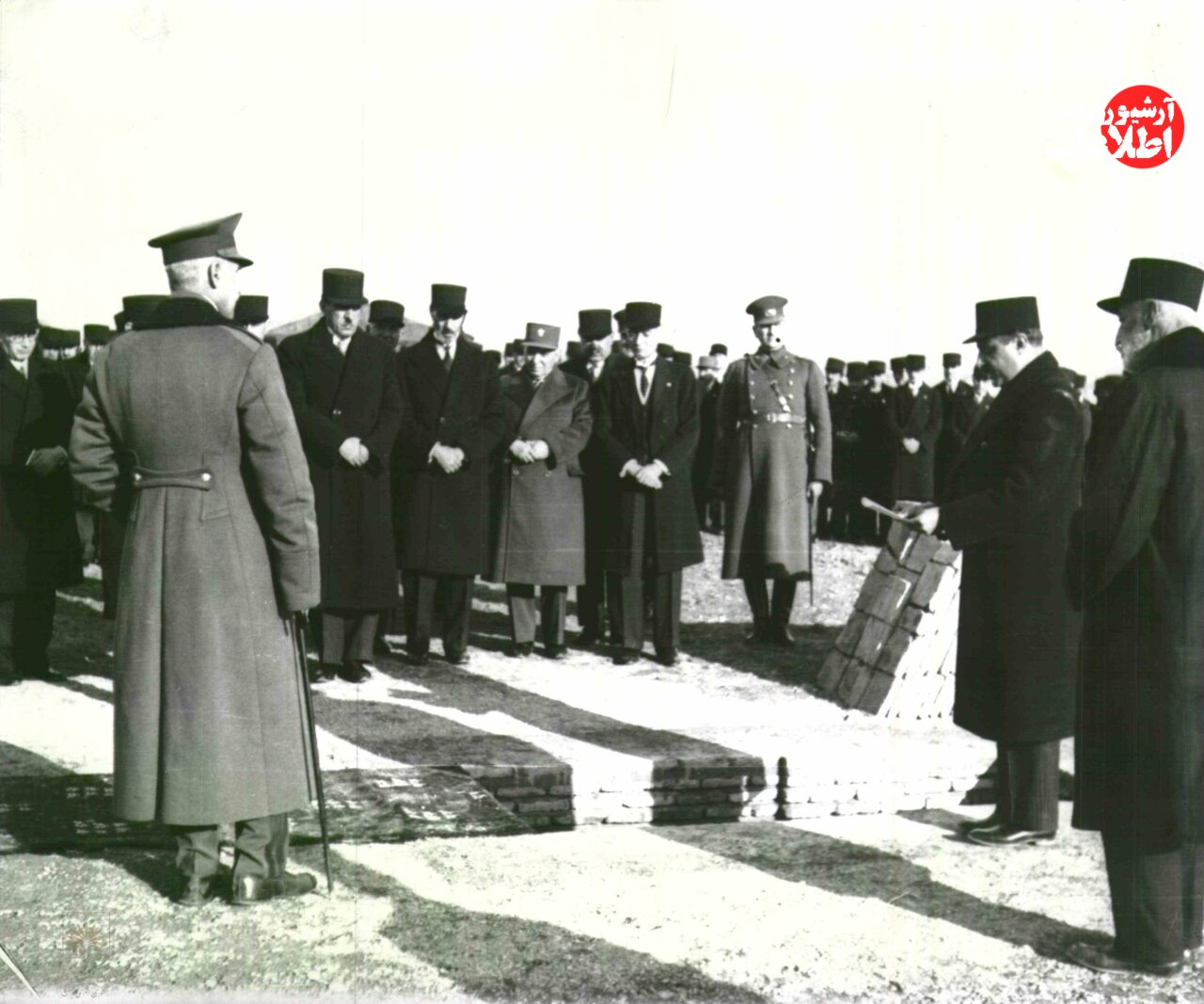 عکسهای تاریخی از افتتاح دانشگاه تهران با حضور رضاشاه!