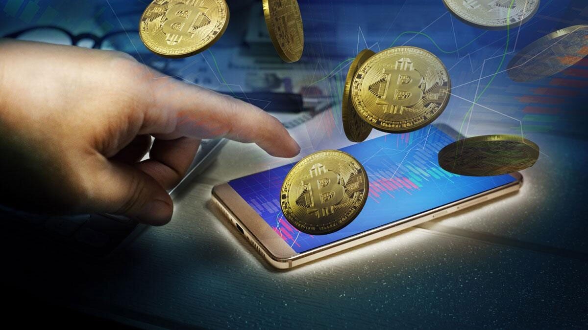 تصویر سکه های بیت کوین در کنار هم