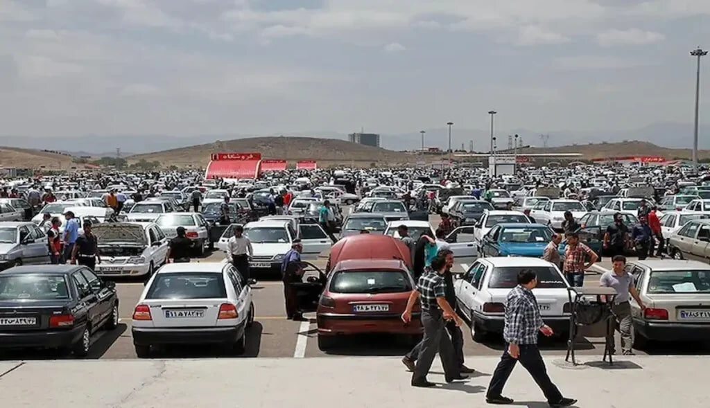 تولید کم شد؛ منتظر انفجار قیمت خودرو در ۱۴۰۴ باشیم؟ تولید کم شد؛ منتظر انفجار قیمت خودرو در ۱۴۰۴ باشیم؟