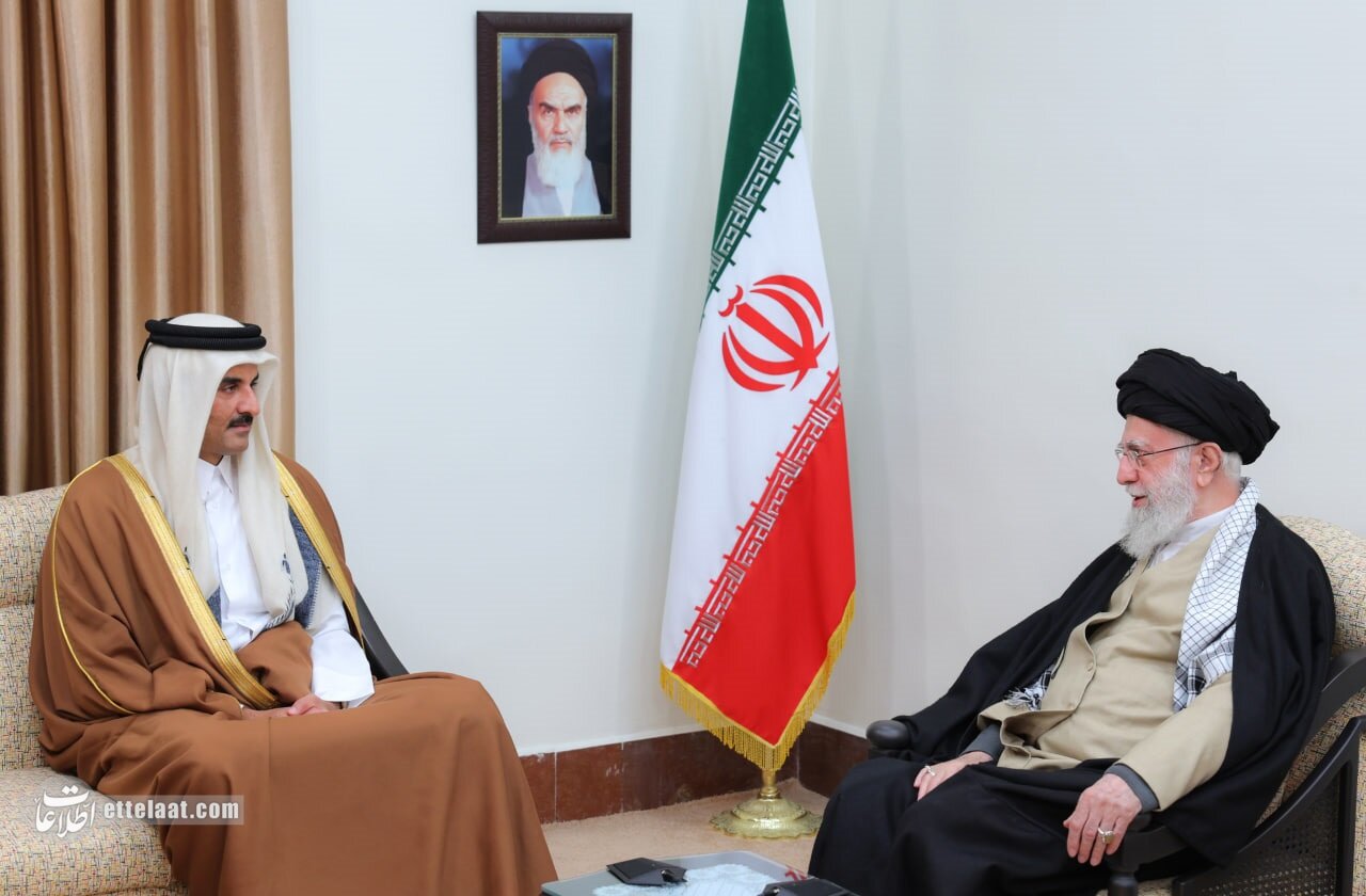 تذکر رهبر انقلاب به امیر قطر: منتظر پرداخت مطالبات هستیم!