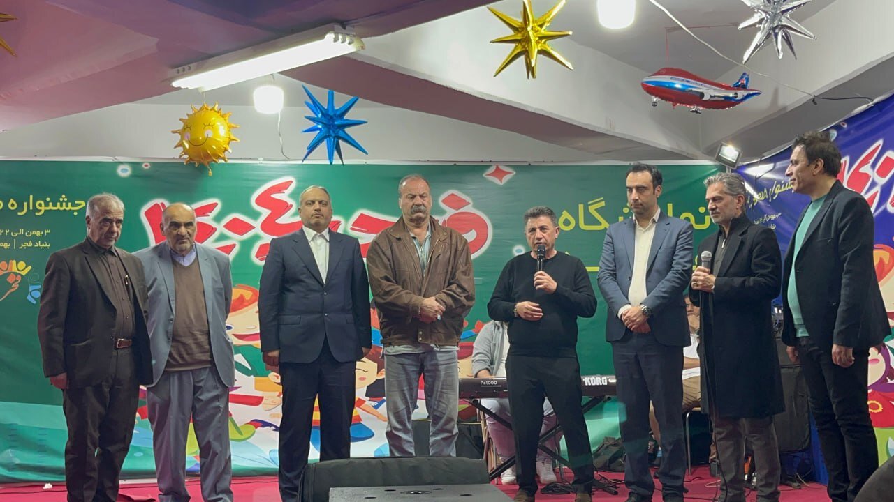 جمعه خاص امیر قلعهنویی اینجا شکل گرفت +عکس