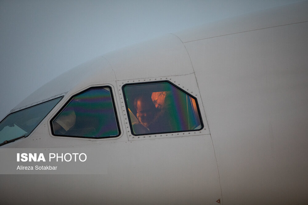 حضور قالیباف در کابین خلبان