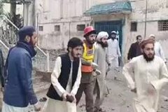 افراد مسلح به مراکز دولتی پاکستان حمله کردند  +ویدیو
