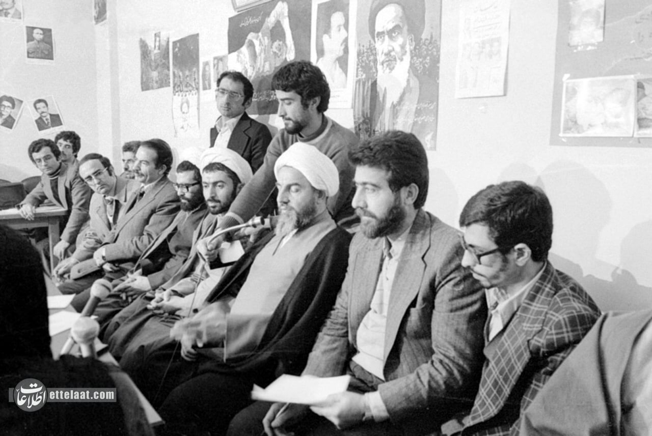 گوگوش، هایده، حمیرا و فروهر به دادگاه احضار شدند!