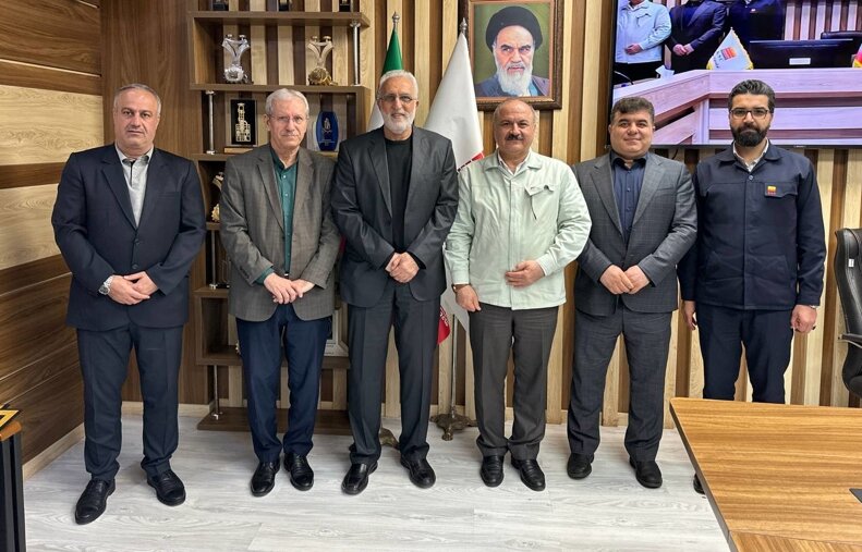 دشمن شماره یک یحیی گلمحمدی برکنار شد +عکس