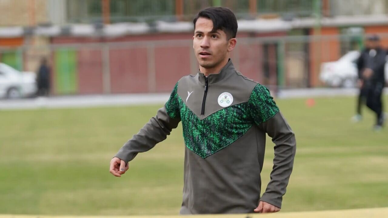 حمیدرضا طاهرخانی، هافبک سابق پرسپولیس و فعلی ذوب آهن