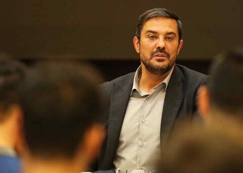 نیما نکیسا: حرف‌های جواد خیابانی استاندارد نیست/ بلای ایویچ را سر قلعه‌نویی نیاورید