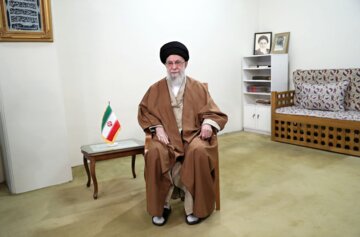 شرط مهم رهبر انقلاب برای تحقق شعار سال ۱۴۰۴ چه بود؟