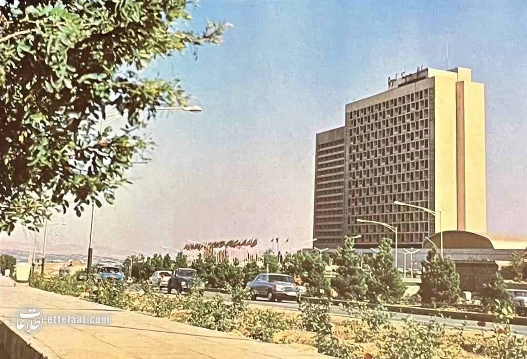 سفر به تهران 50 سال قبل؛ تصویر میدانهای مهم تهران در دهه 50 را ببینید +عکس 15 سفر به تهران ۵۰ سال پیش با ۱۵ کارت پستال نوروزی!