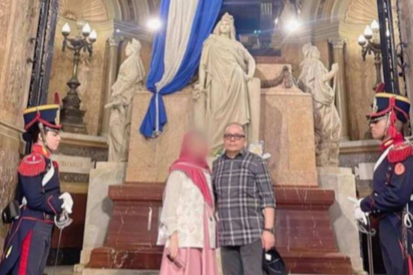 خطری که از بیخ گوش معاون پزشکیان با سفر به آرژانتین گذشت +عکس