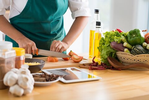 عجله را کنار بگذارید تا دچار مسمومیت غذایی نشوید