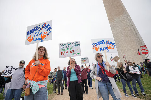 تظاهرات علیه ترامپ در آمریکا