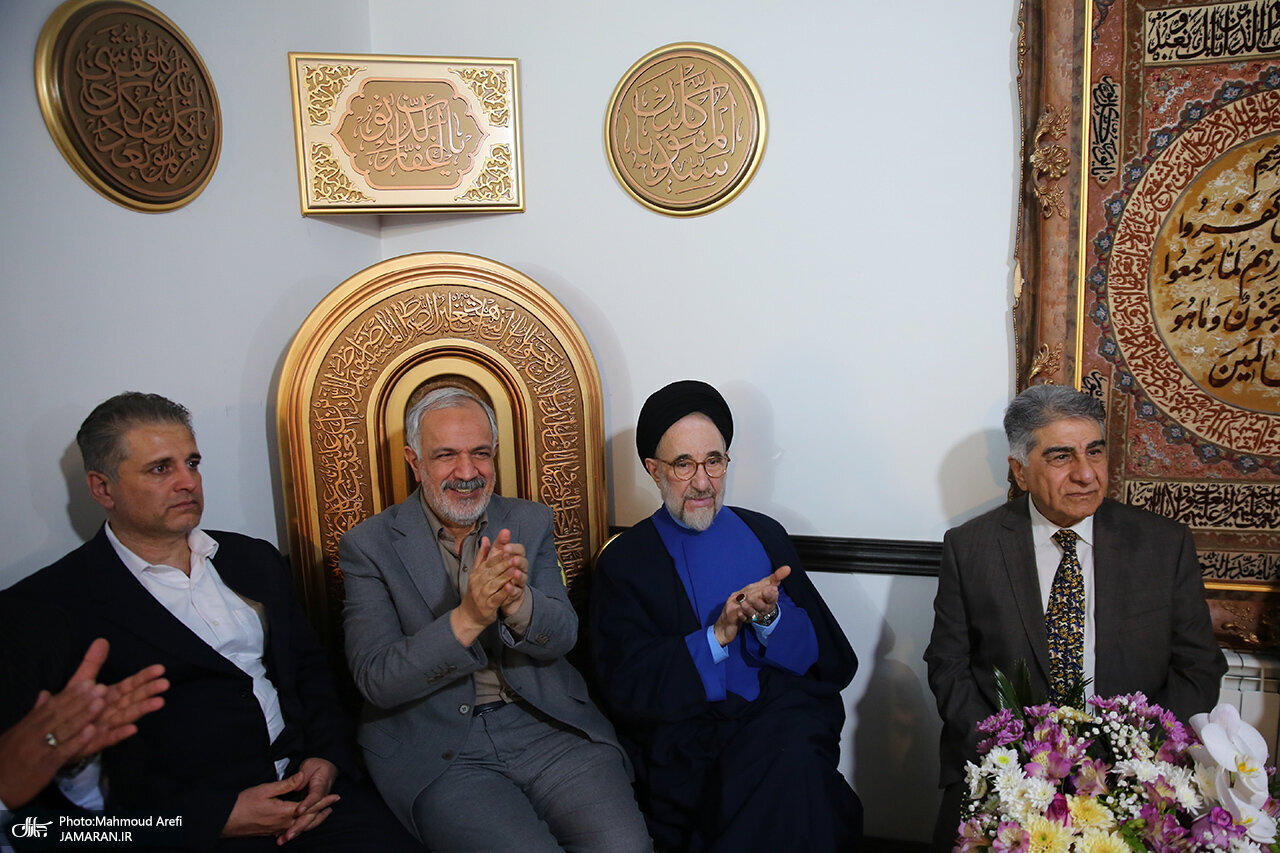 دیدار نوروزی مدیران و سیاسیون با محمد خاتمی