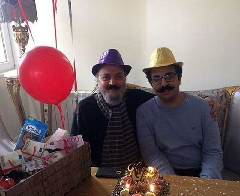 سهیل مقدم در کنار پدرس سیروس مقدم