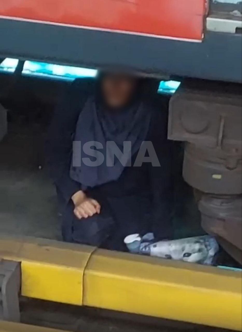 خودکشی دختر جوان در خط ۳ متروی تهران +عکس