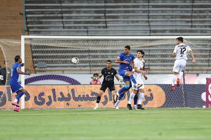 لحظاتی از دیدار دیدار استقلال و فولاد خوزستان