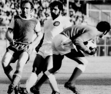 پنالتی که صدر جدول را از پرسپولیس گرفت! +عکس‌