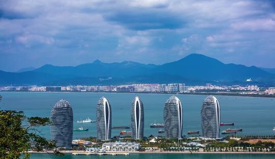 ویدیو| چینی‌ها هتل‌های درختی خود را به رخ کشیدند