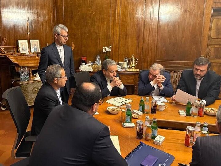 واعظ آشتیانی: رفع مشکلات کشور فقط با مذاکره میسر نمی‌شود!