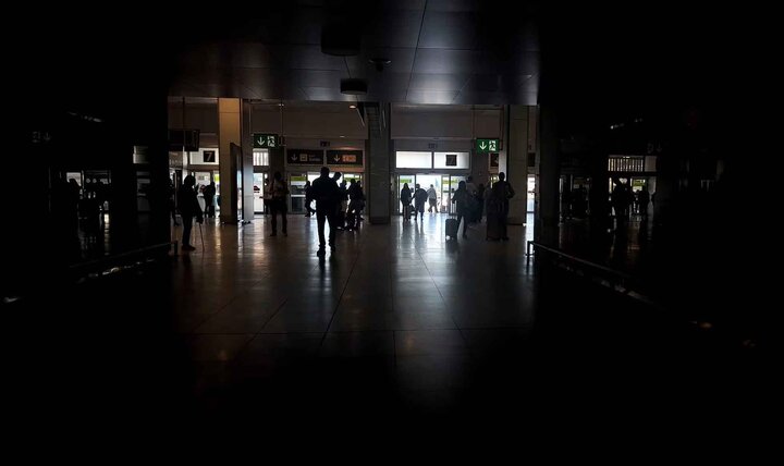 بی برقی در اسپانیا