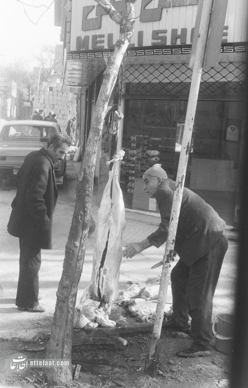 گزارش تصویری از قصابی در پیاده‌روهای تهران!