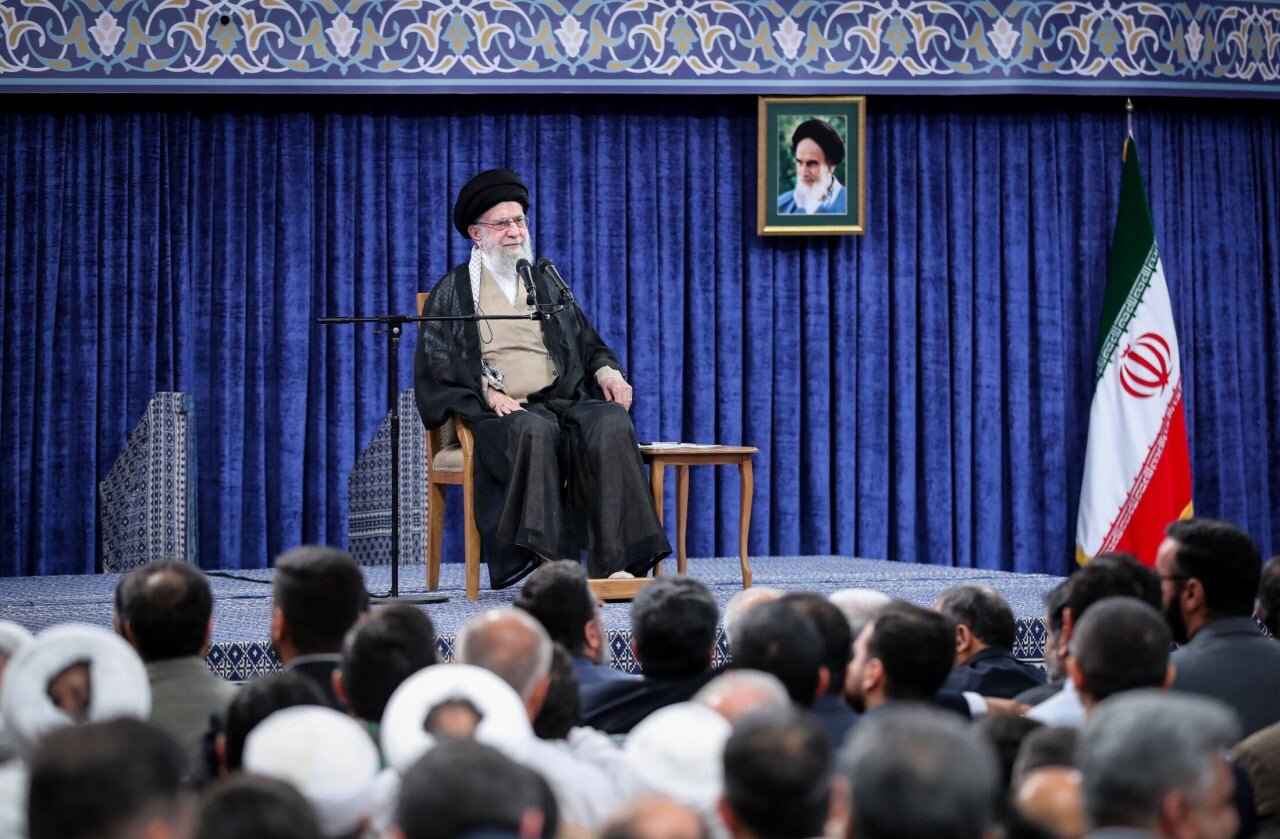 تذکر رهبر انقلاب به دولت‌های اسلامی و عربستان: حج را با این چشم نگاه کنید! +ویدیو