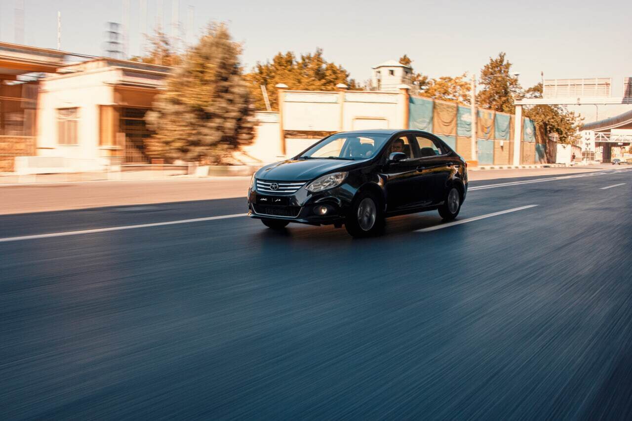 j4