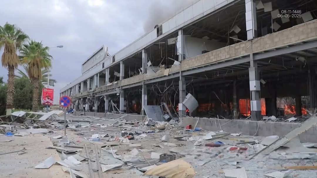 عکس خرابی‌های حمله جنگنده‌های اسرائیل به صنعا را ببینید